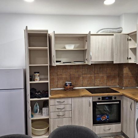 Black Eagle Central Unirii Square, 2 King Size Bedrooms, Free Private Parking Орадя Екстер'єр фото