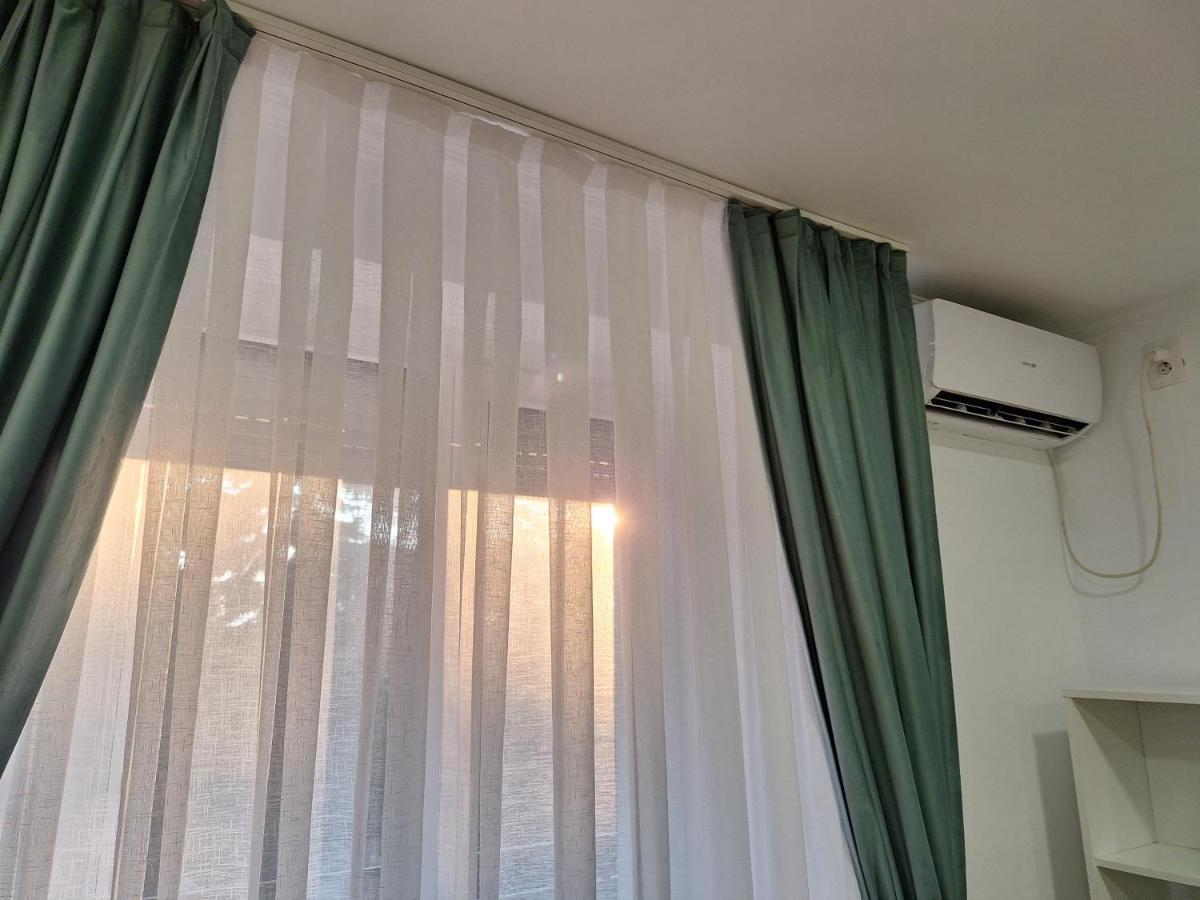 Black Eagle Central Unirii Square, 2 King Size Bedrooms, Free Private Parking Орадя Екстер'єр фото